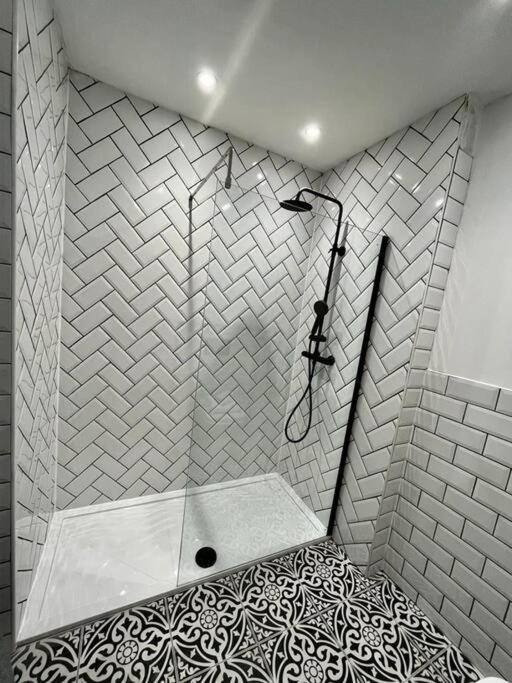 Stunning 1 Bed Apt In West End Γλασκώβη Εξωτερικό φωτογραφία